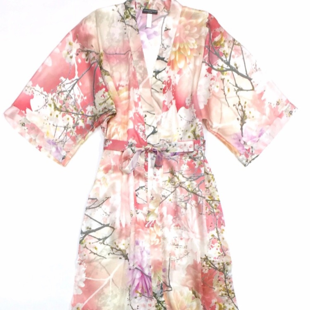 Samantha Chang 100% Silk Robe Love Story